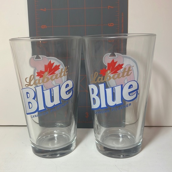 Labatt Blue Canadian Devils Hockey Pilsener glasses - Picture 1 of 4
